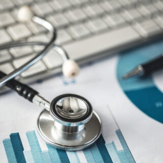 Healthcare And Medicine,Analyzing